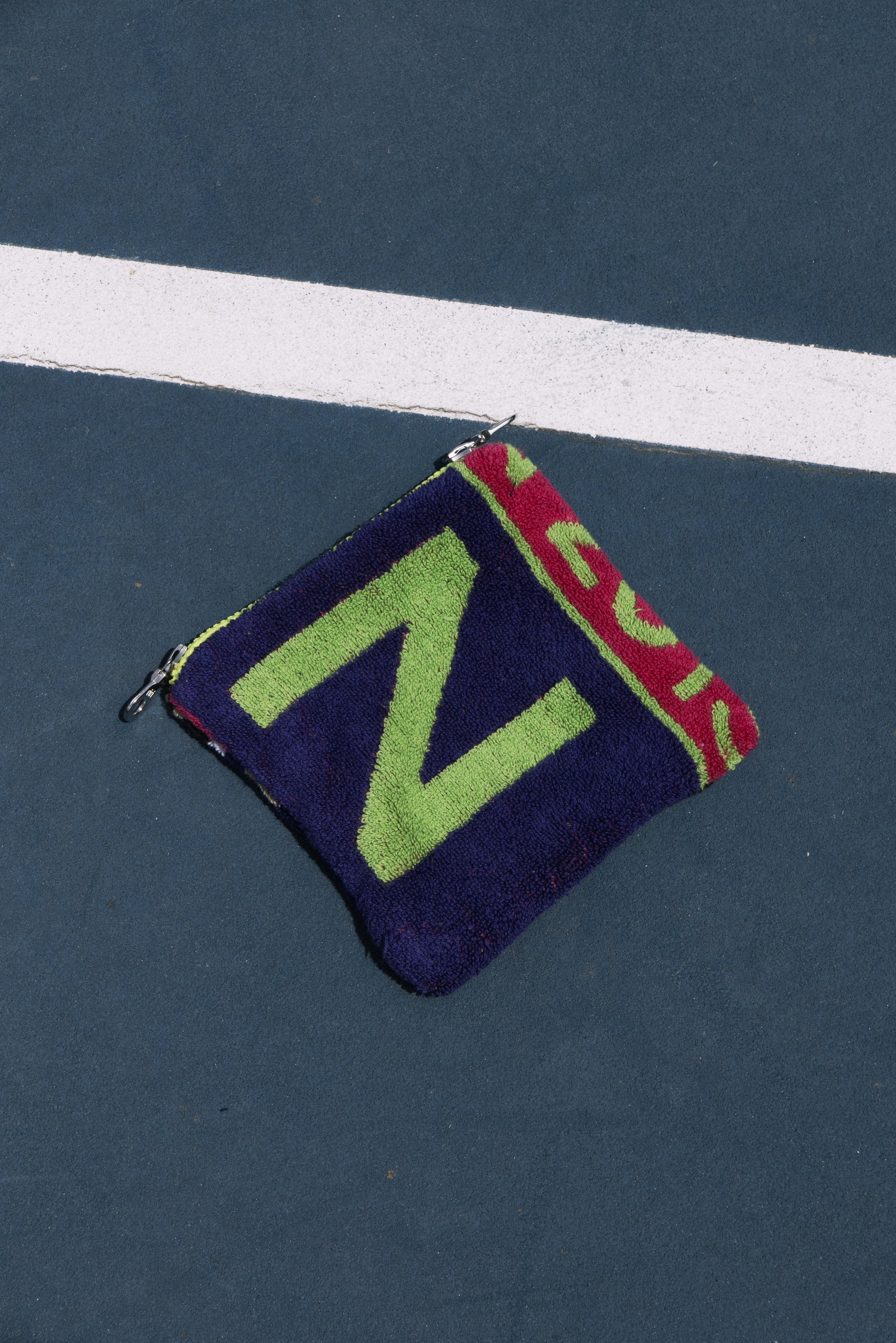 L11 Tennis Pouch: 0113