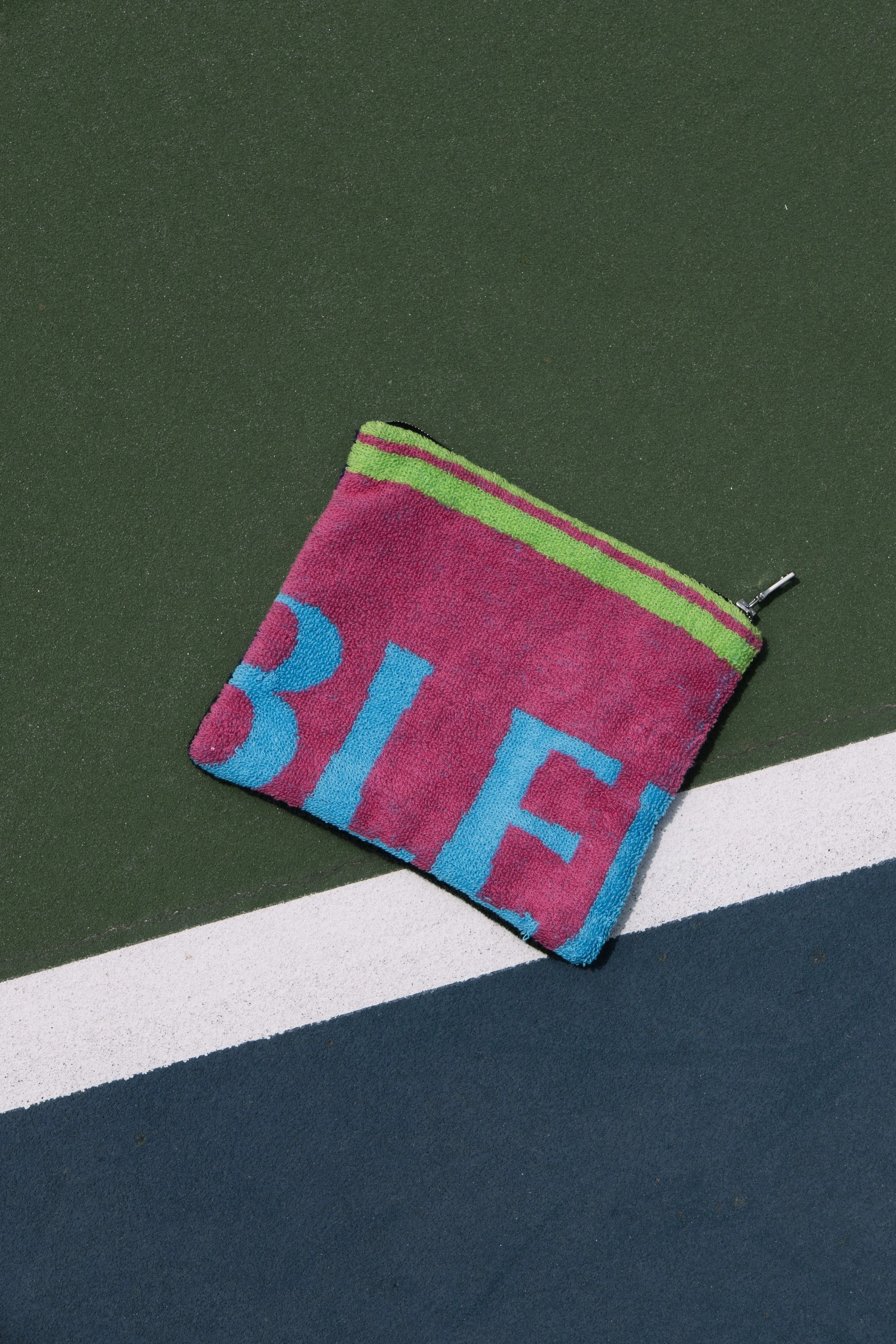L11 Tennis Pouch: 0128