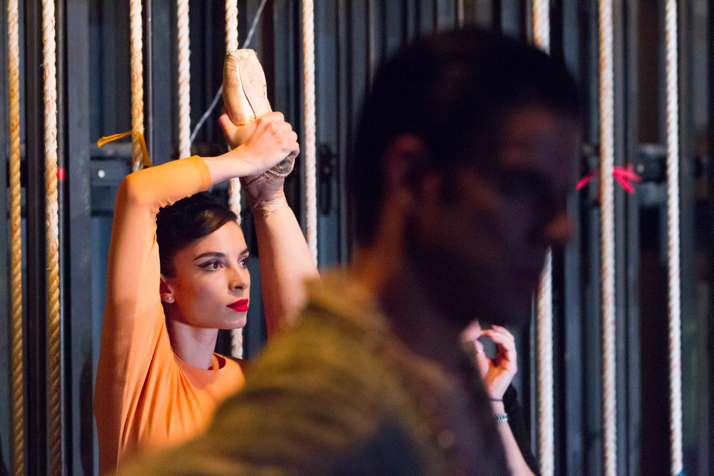 Dores Andre backstage, photo Drew Altizer