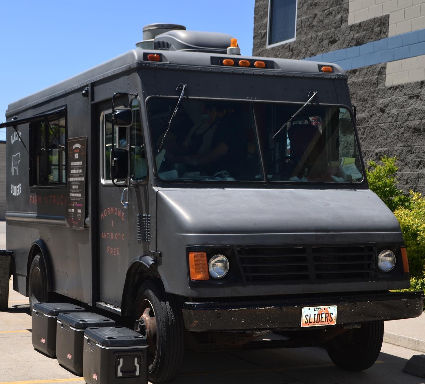 the beast that serves you all of our perfect sliders ! freshly cooked to your liking. 

#sliders #utah #foodtruck #food #love