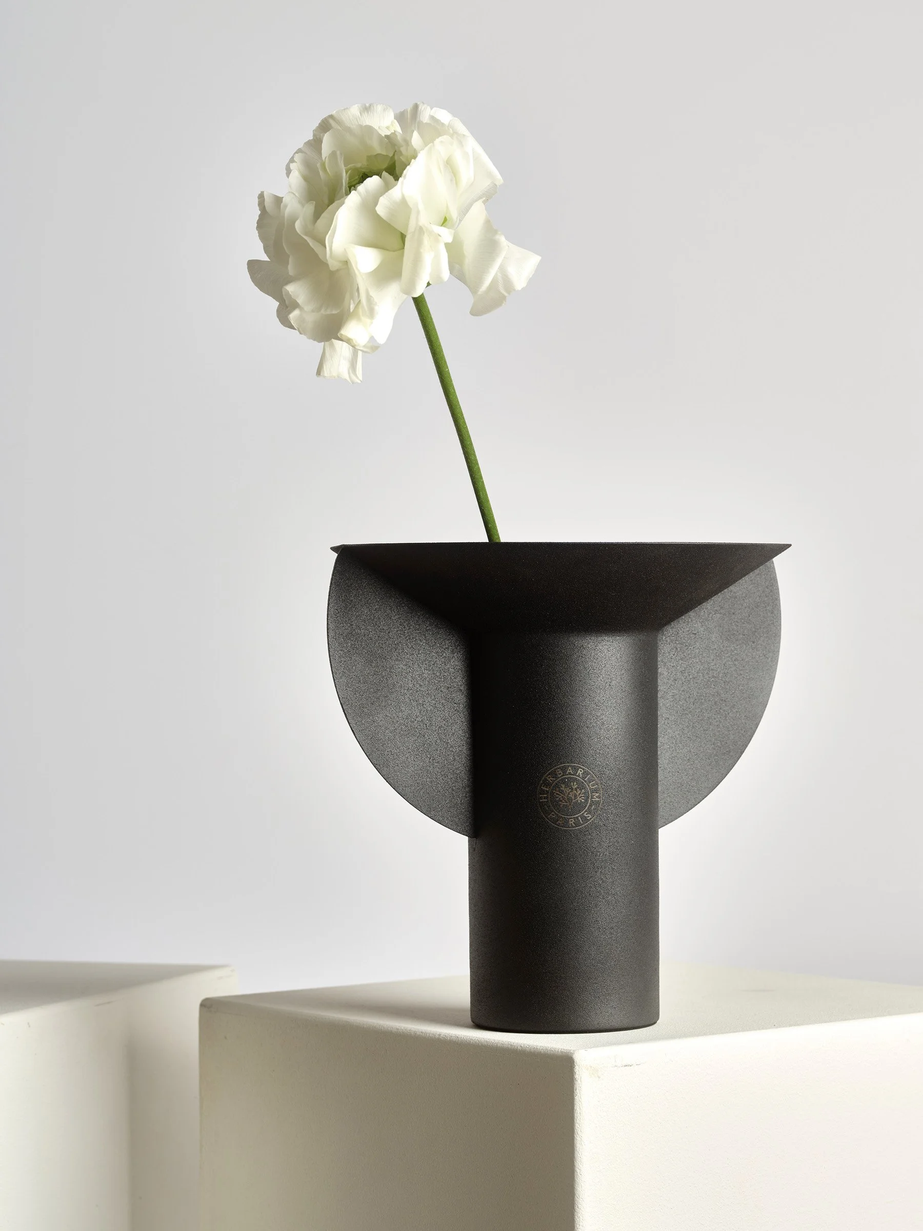 Atlas Noir Carbone 03.jpg