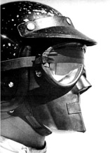 First full-face racing helmet from Bell Helmets