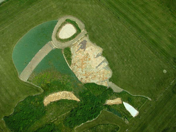 Amelia Earhart earthworks by Stan Herd. Photo credit: Robert John Morrow