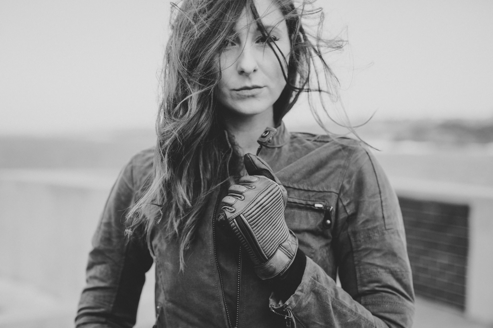 KateDisherQuill_IVV_Gloves_Petrolettes_31.jpg