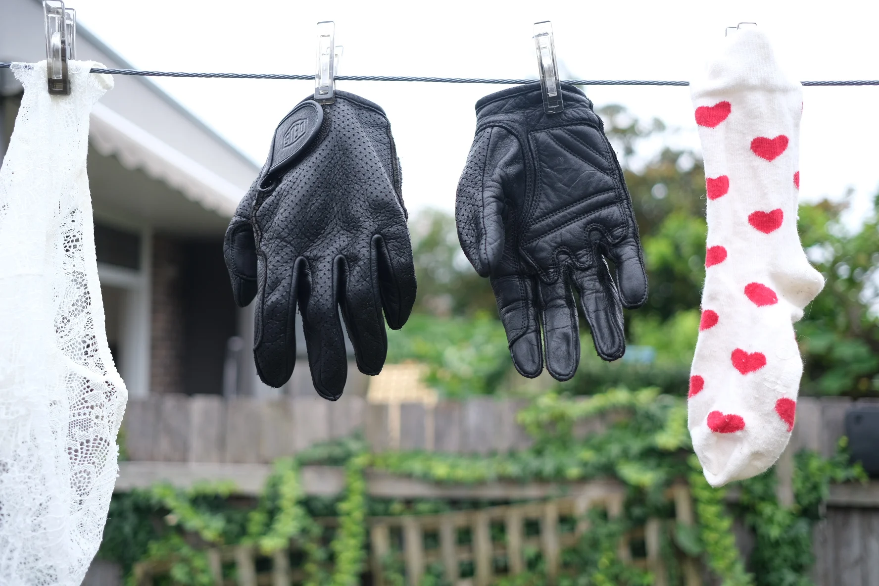 REVIEW: Deus Mesh Gloves