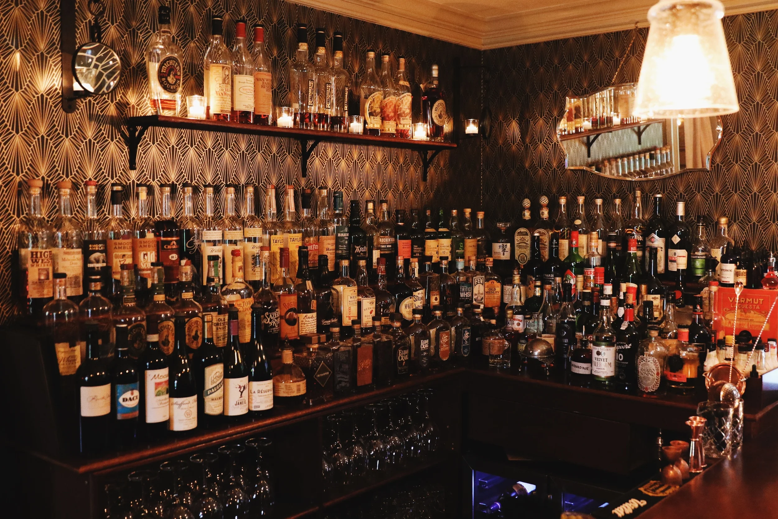 Pour Mt. KiscoPour Mt. Kisco Boutique Bar + Eatery