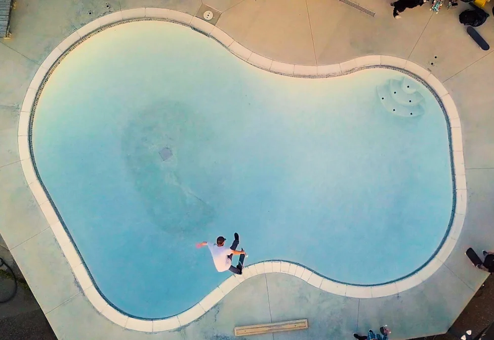 Chris Sessions - Skateboarder Pool.jpg