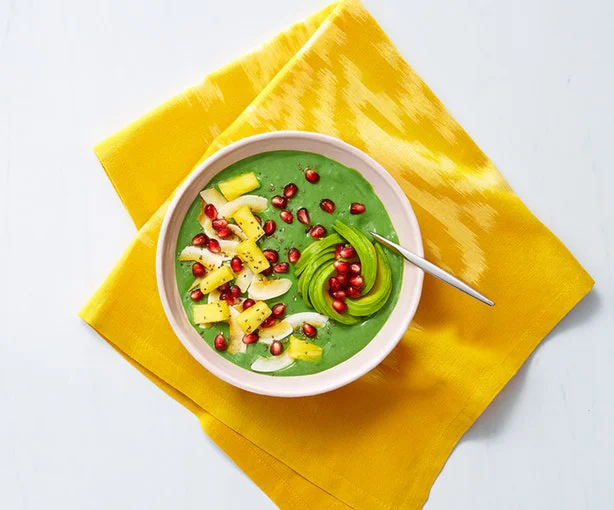 AOM_Smoothiebowl.jpg
