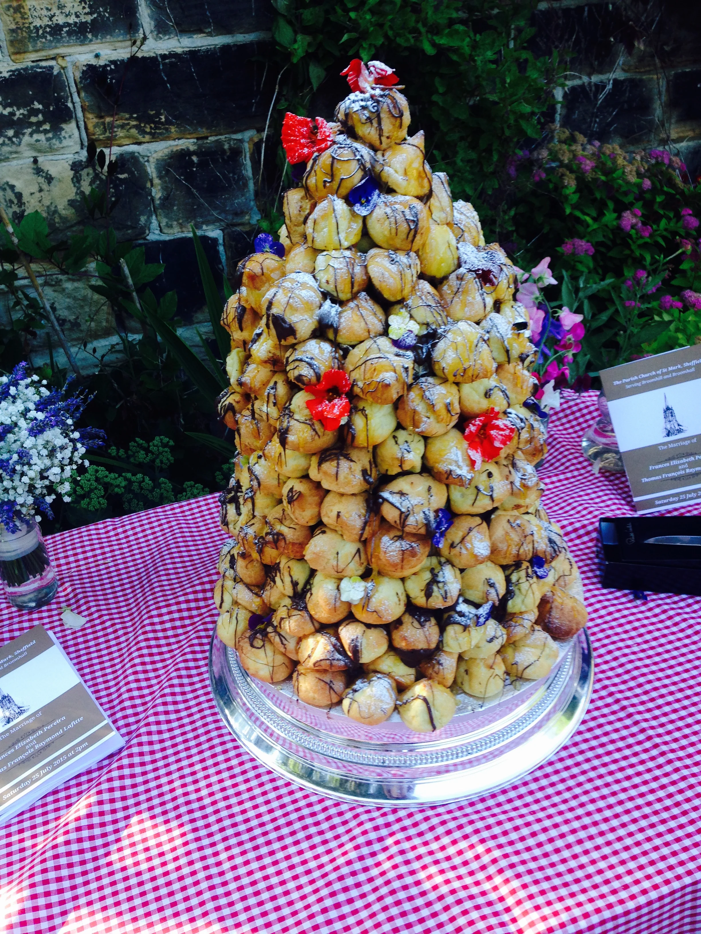 Croquembouche