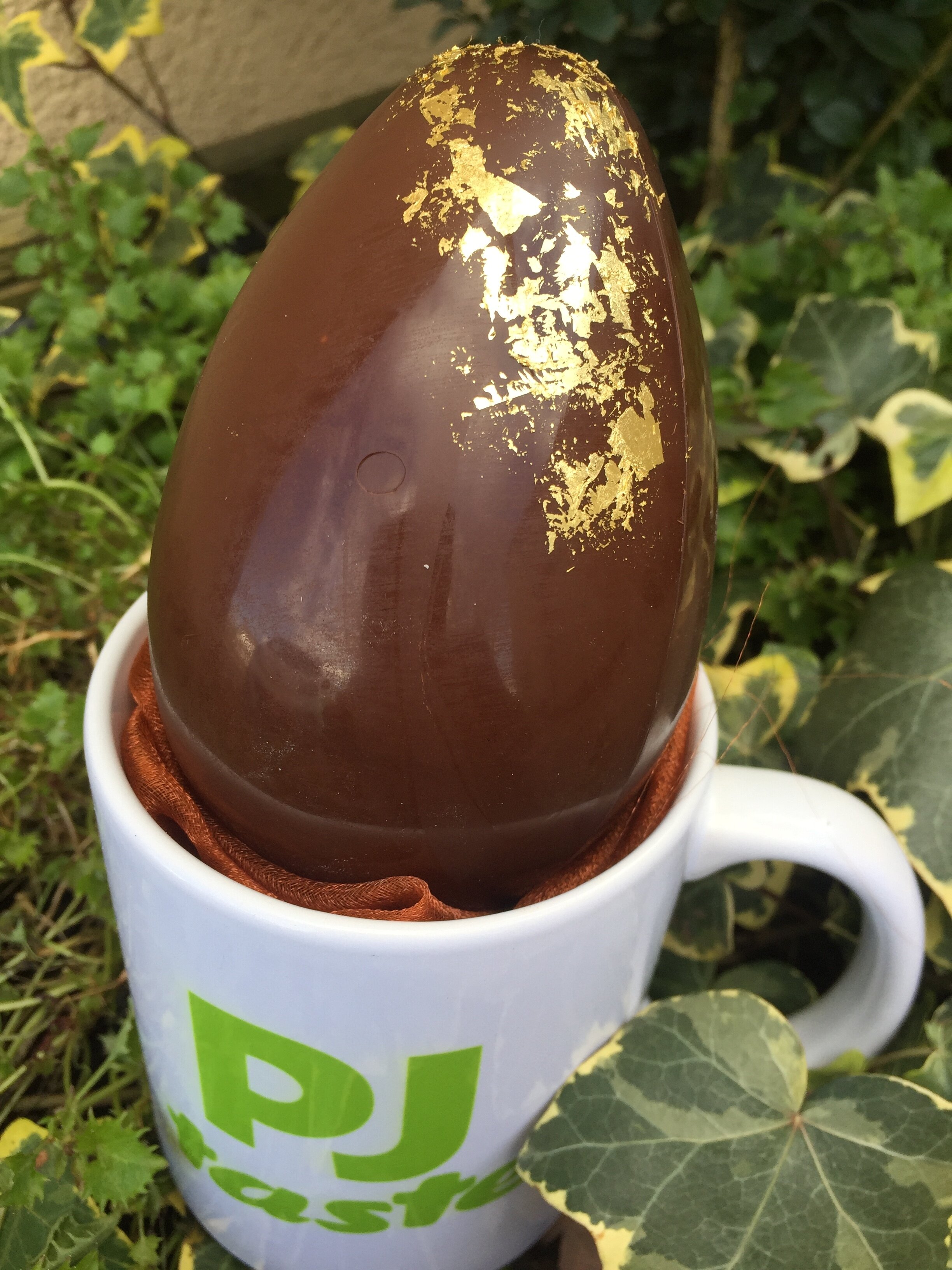 PJ taste - Gold leaf Easter egg.JPG