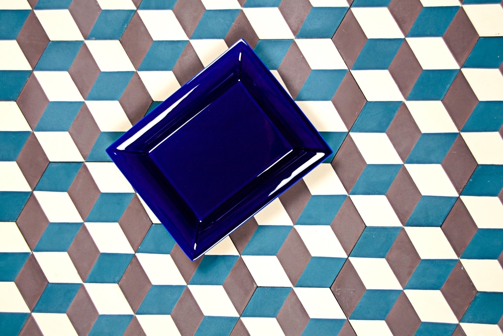 BLEU DE FOUR RECT TRAY LD.jpg