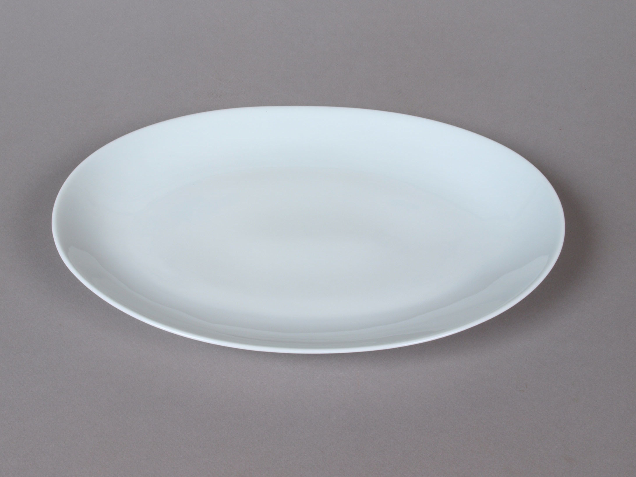 PLAT OVALE M ROUGE - OVAL TRAY M RED