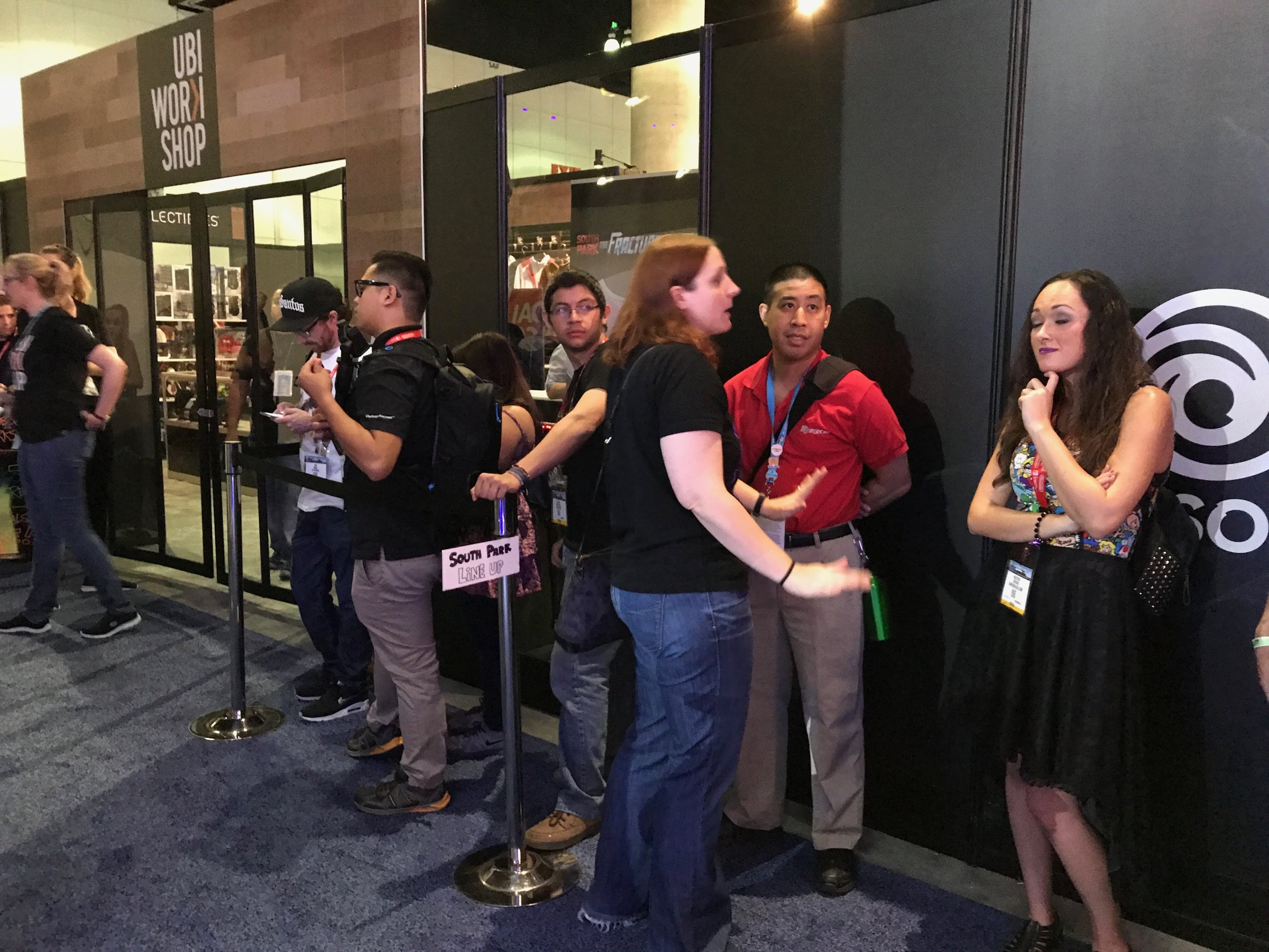 The line for custom shirts at 2017 E3.