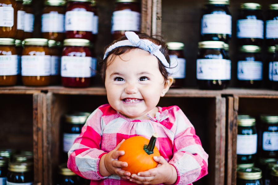 Melicks Farm Family Portraits Melicks Farm New Jersey Family Portrait Photographer Philadelphia Wedding Photographer Longbrook Photography-18.jpg