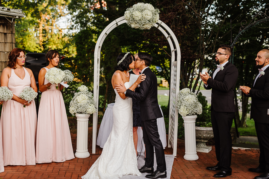 37-Milleridge Inn Weddings NYC Wedding Photographer Brooklyn Weddings Longbrook Photography.jpg