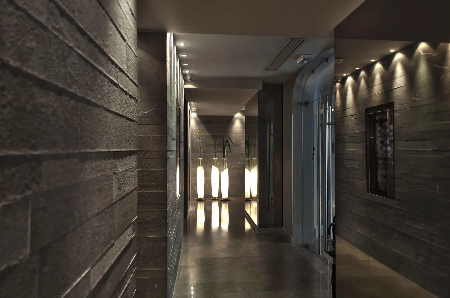 david-emmanuel-cohen-interiors-hotels-16.jpg
