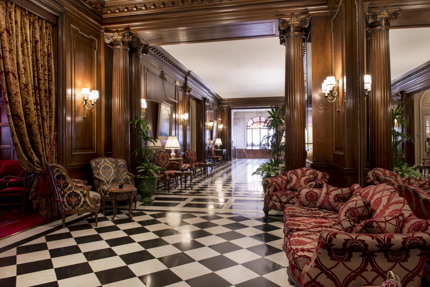 david-emmanuel-cohen-interiors-hotels-23.jpg