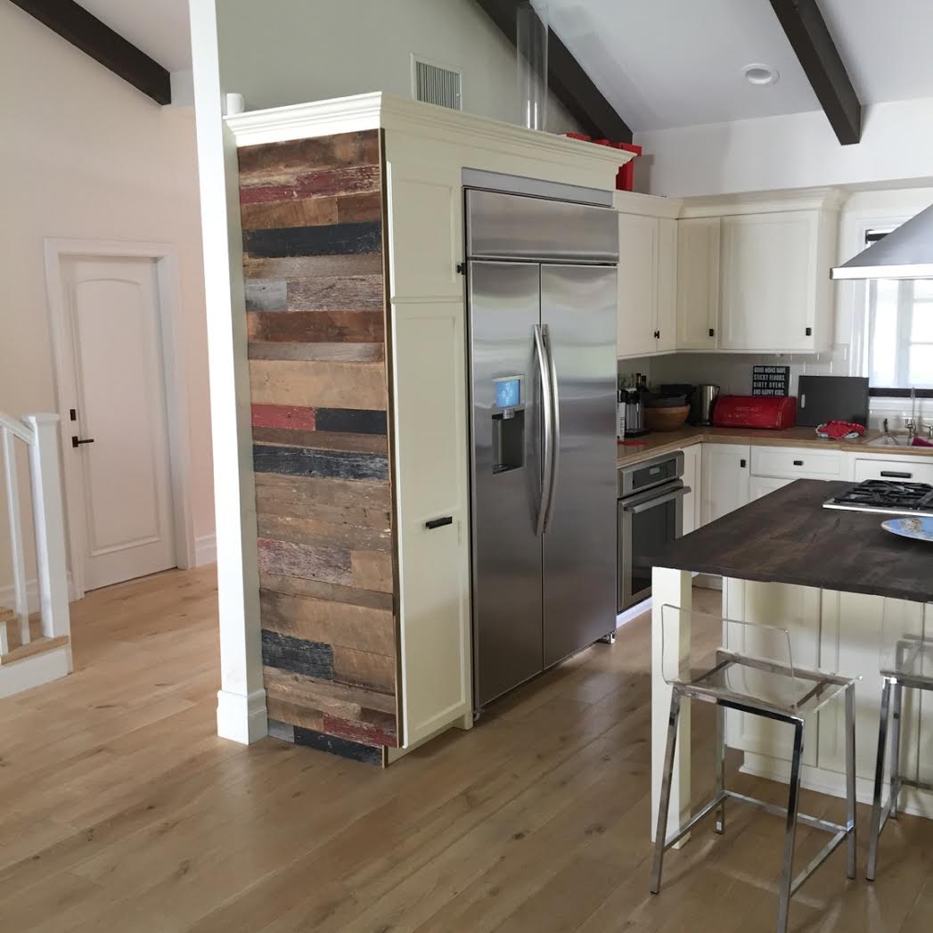 Creative Ways to Use Reclaimed Wood as Accent Pieces in your Home!