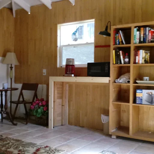 cottage library..jpg