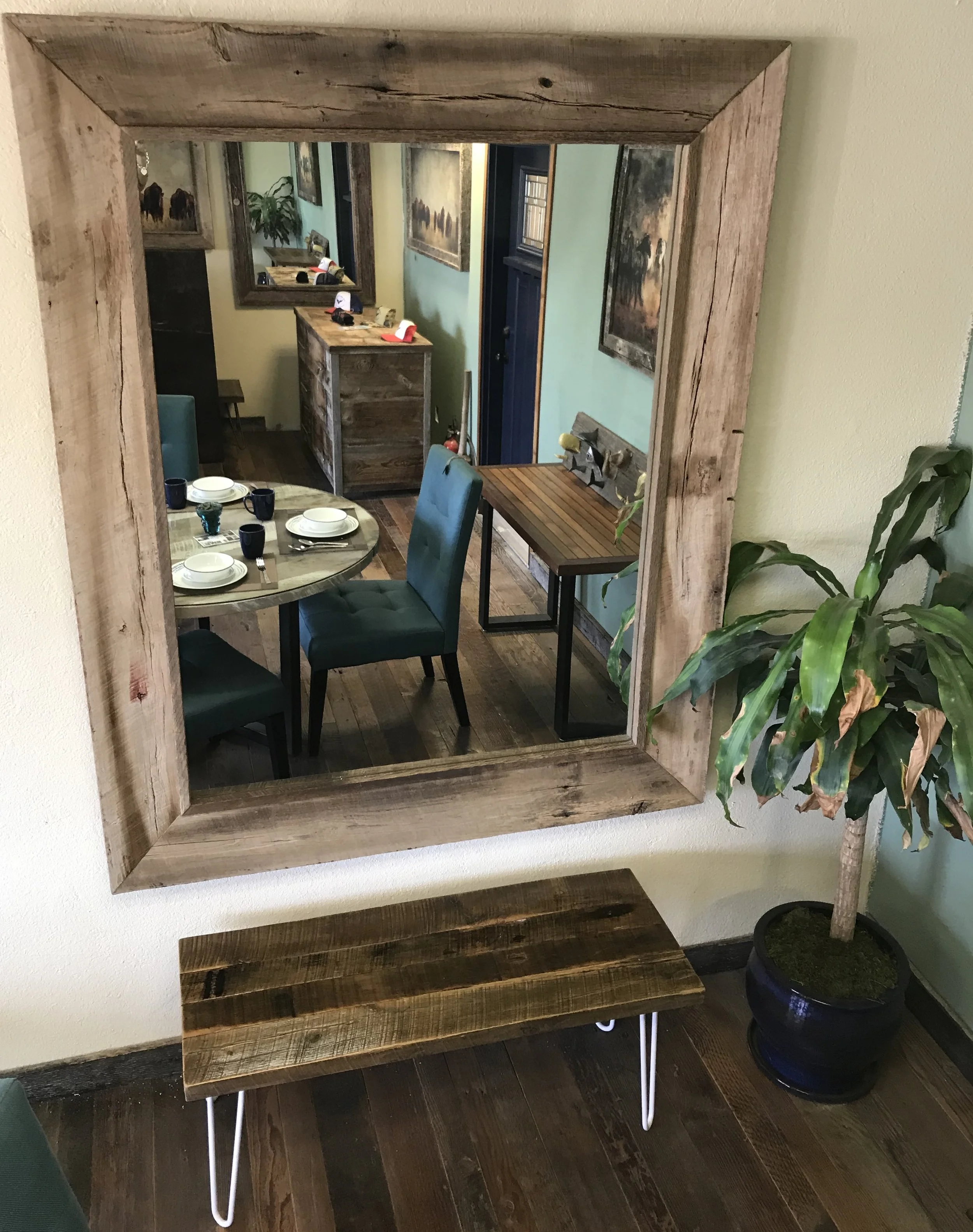 Framed artwork & mirrors by