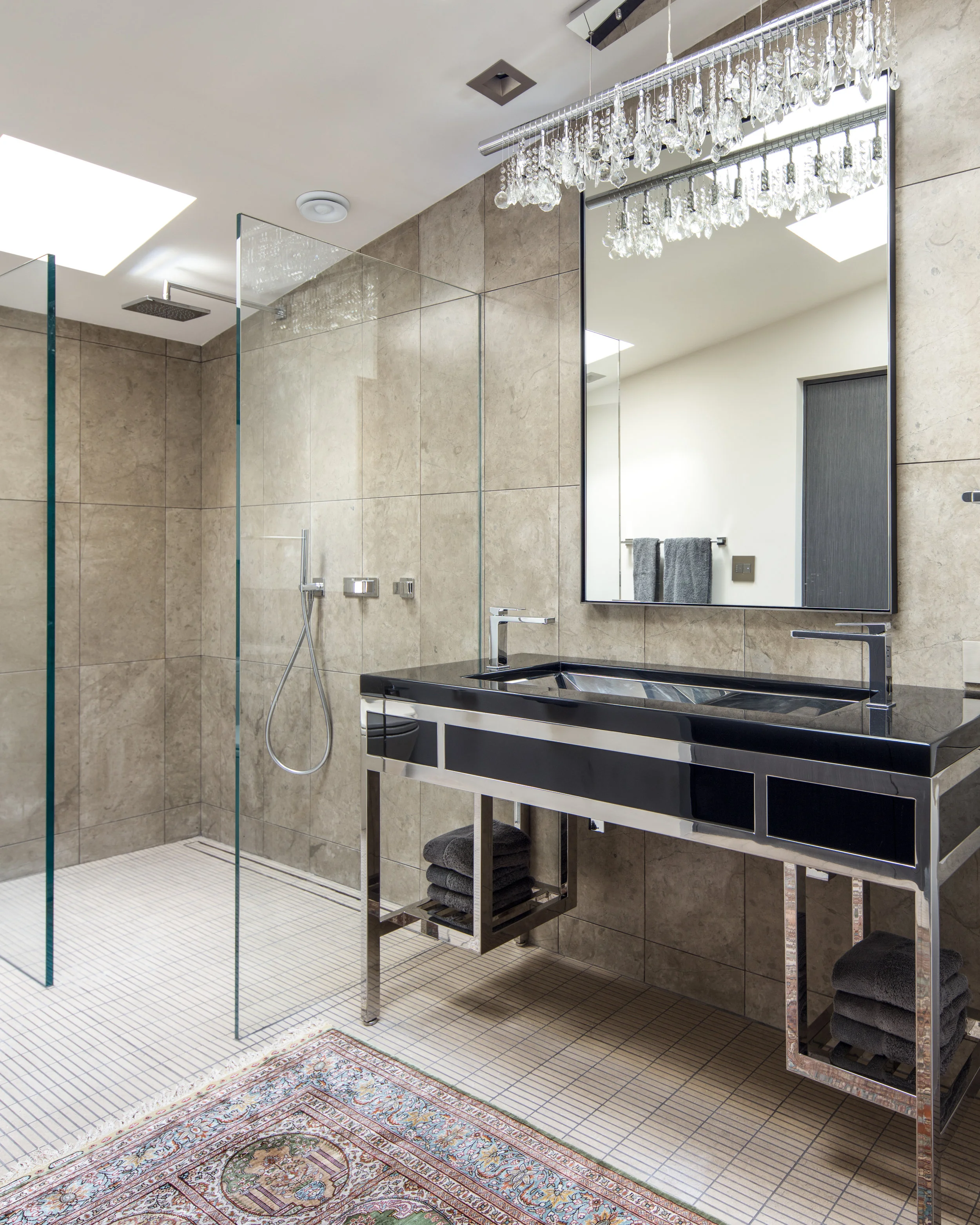 2017-08-31_withandin_grove-guestbath1-2642x-Edit.jpg