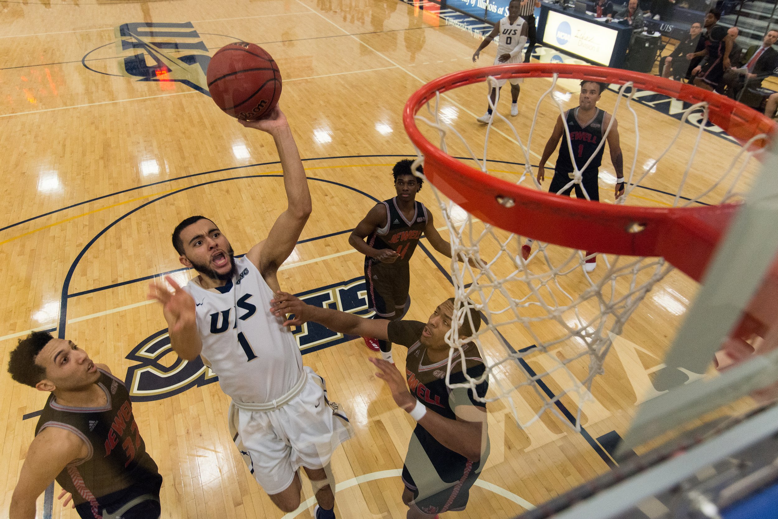20180210_wBball_v_WmJewell_remote_0174_f.jpg