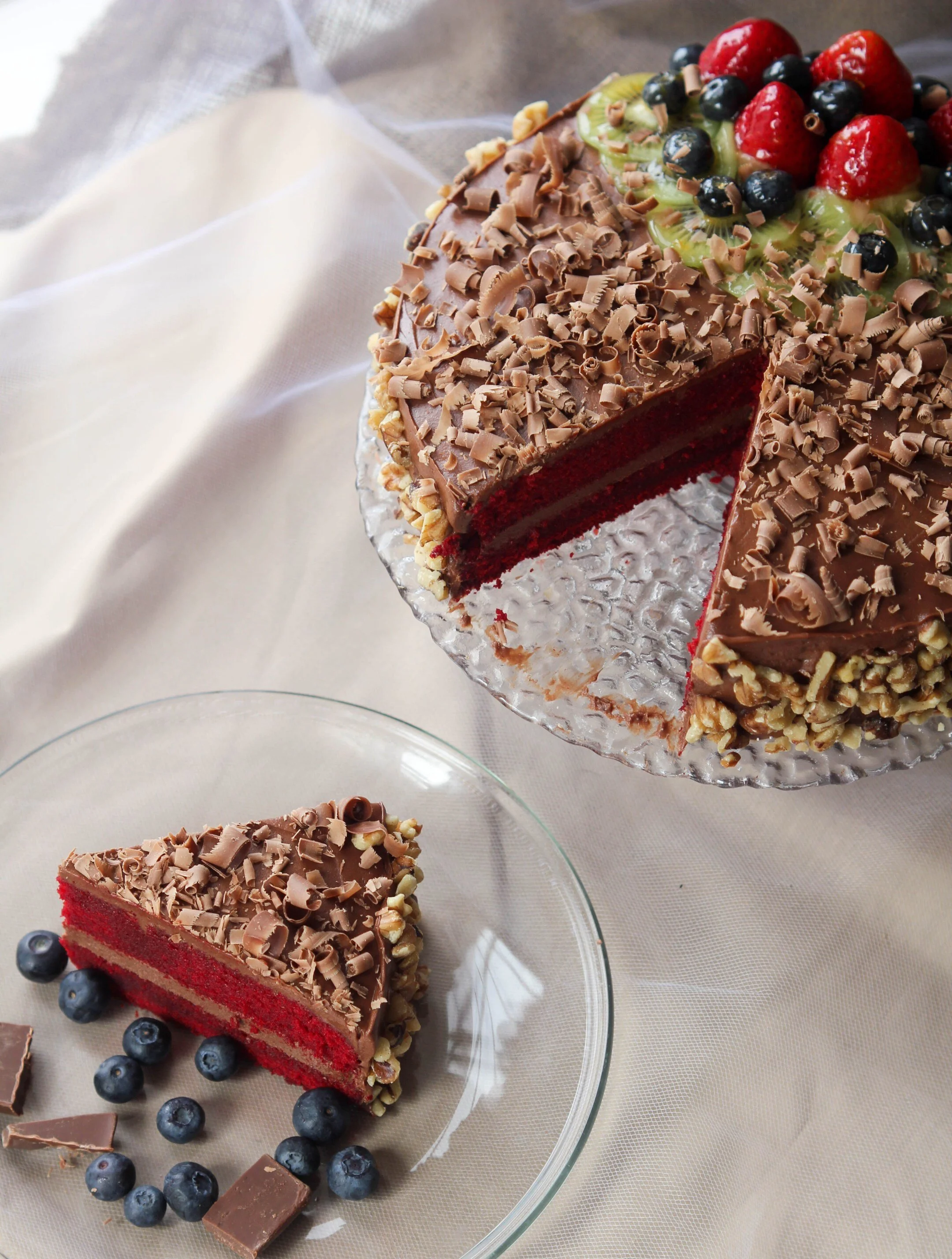 Red Velvet Cake with Chocolate Cream Cheese Frosting