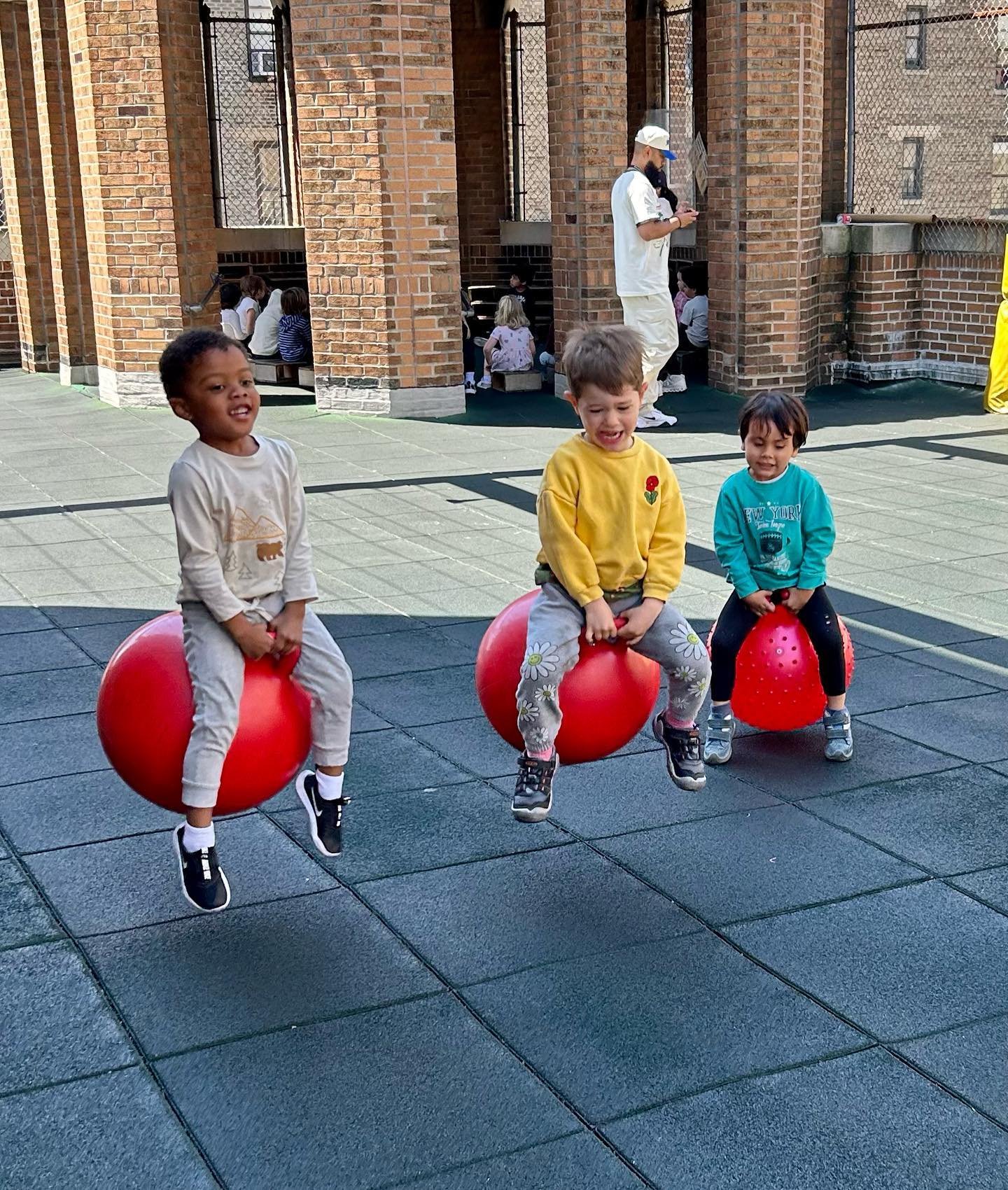 We had a wonderful first week back from spring break! The gorgeous weather meant extended time reconnecting on our terrace, which the children embraced. 

Children in our Blue Class had an exciting circle time in the terrace gazebo! They learned how 