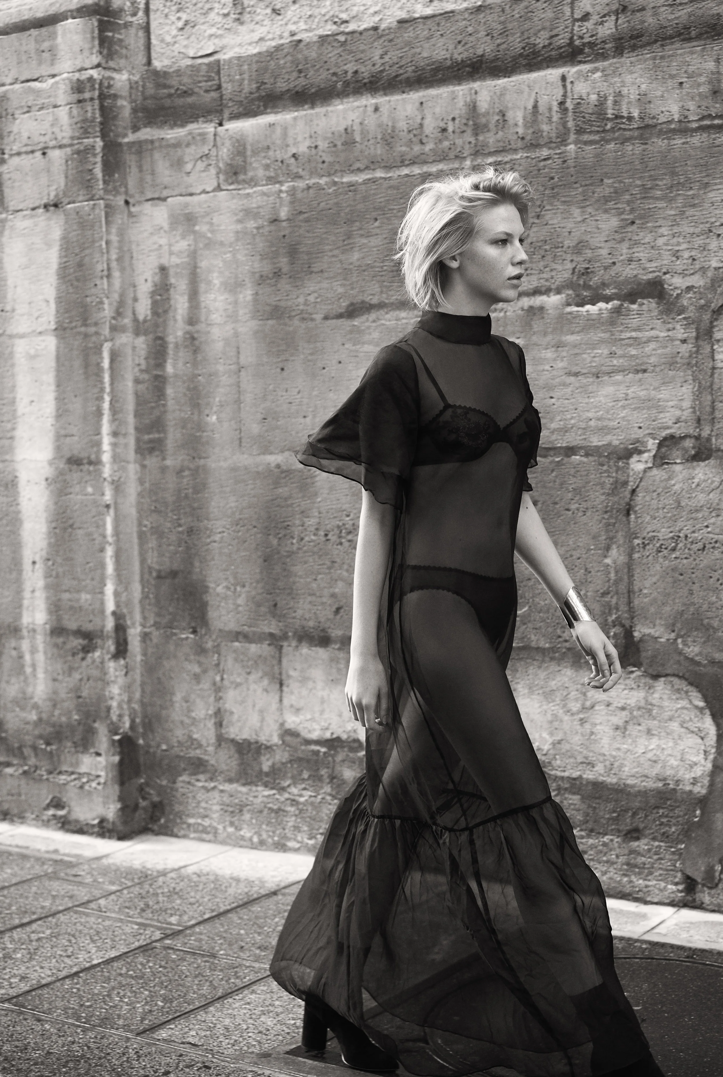 beckysiegel_04_Katie_Cook_Paris_0001_bw.jpg