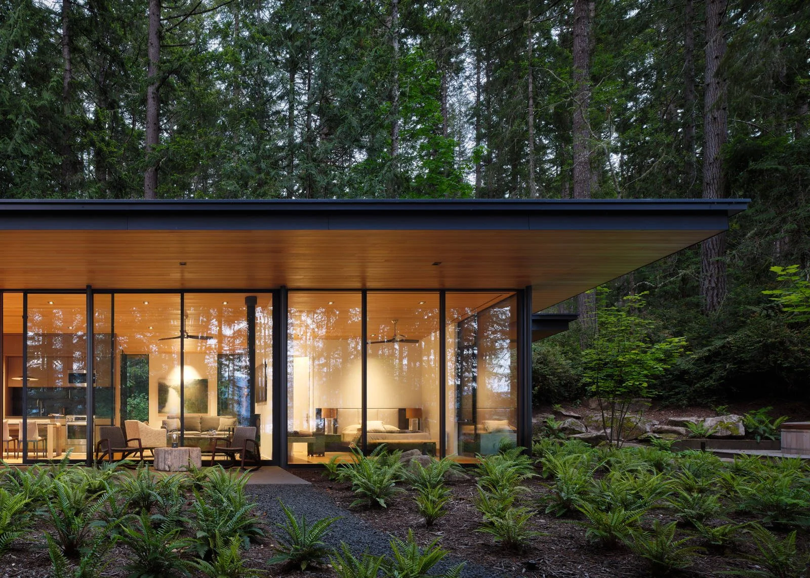 surly-guesthouse-02.jpg