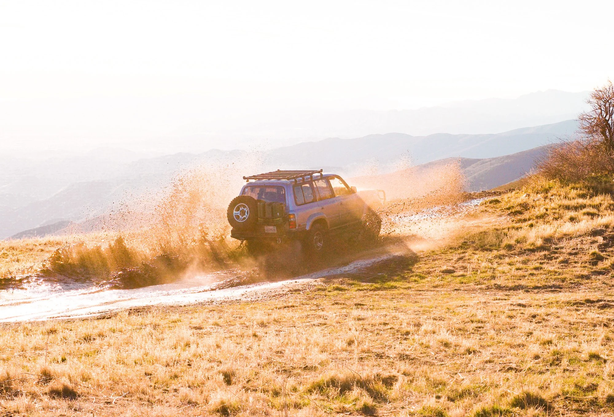 BrittanyMoser_AdventurePhotography_LandCruiser_Offroad_02.JPEG