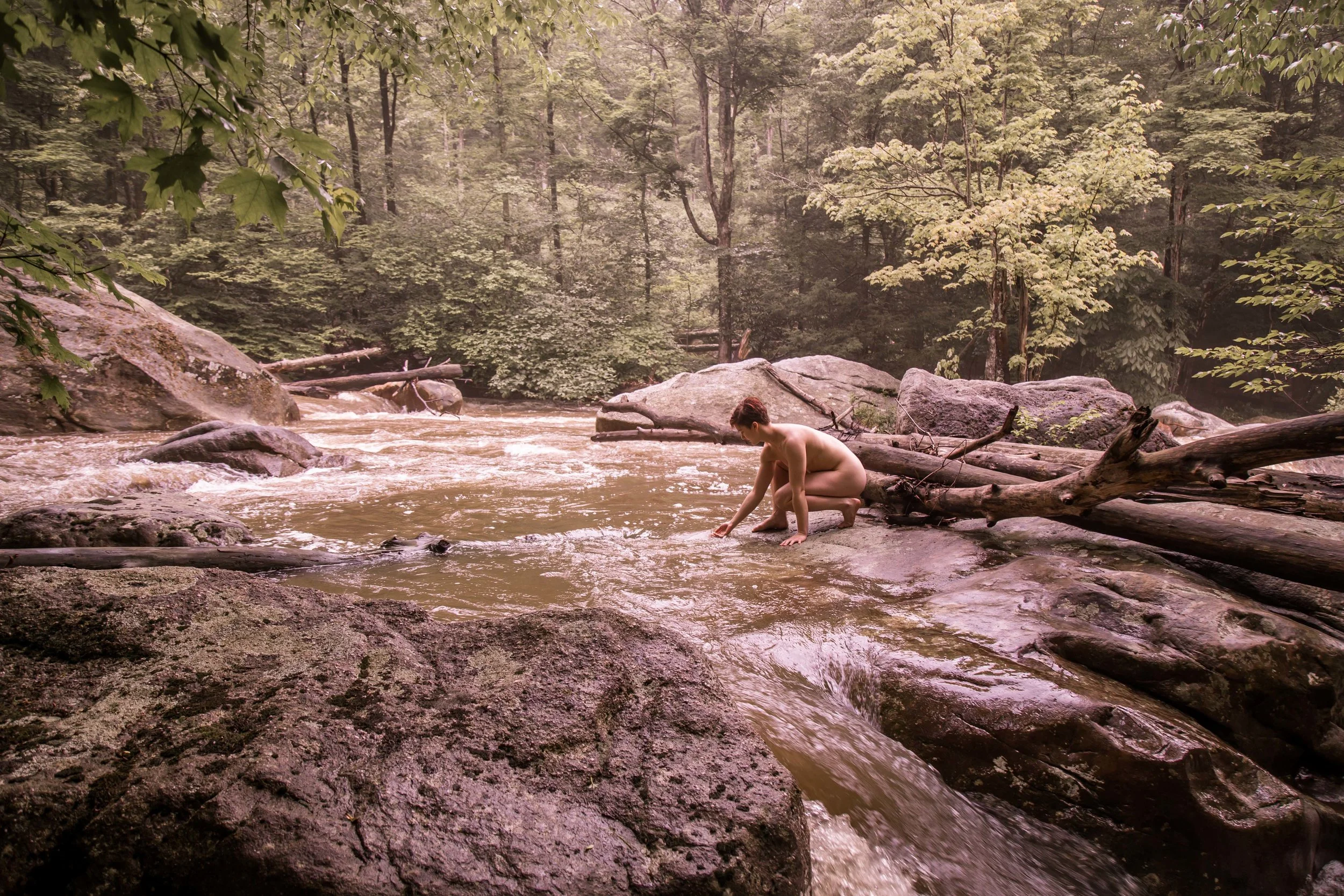 female-nude-nature