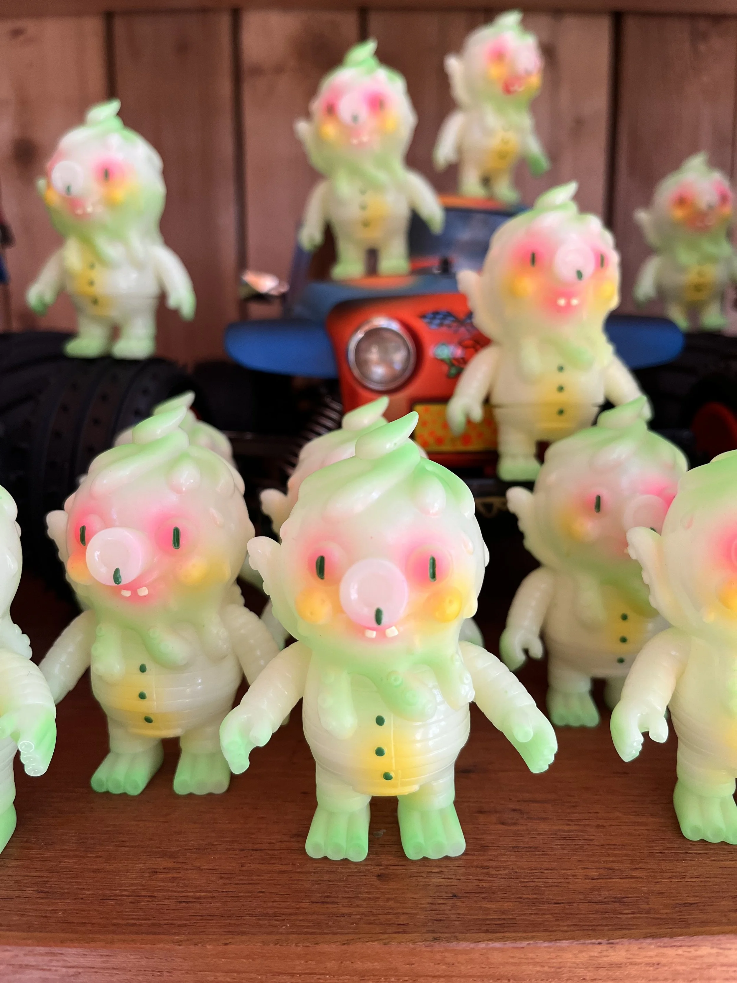 Glowin' Pajamas Globby