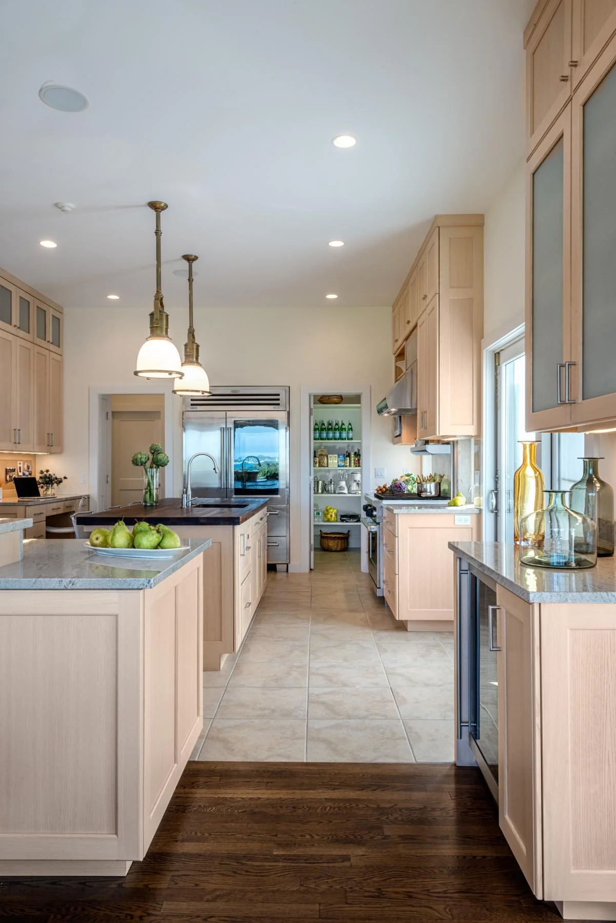 Lake Montauk (East) Kitchen