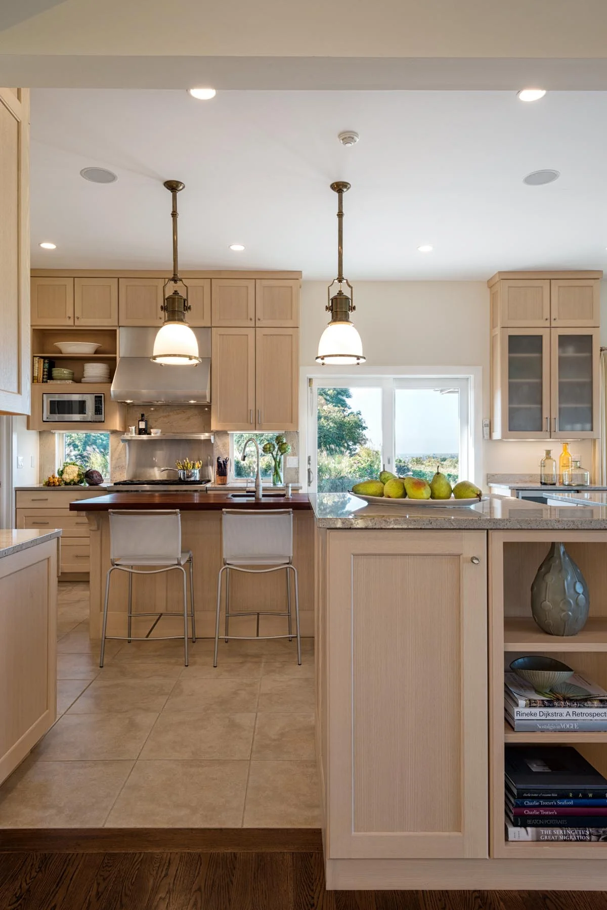 Lake Montauk (East) Kitchen