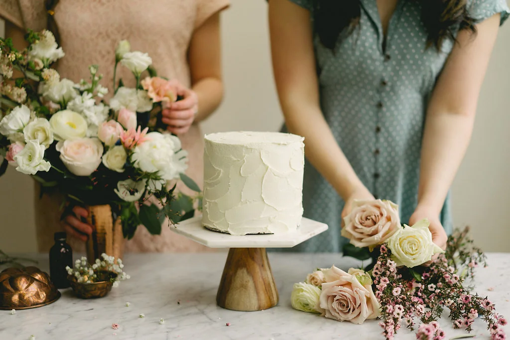 a birthday cake for Amy — the farmer's daughter let's bake something