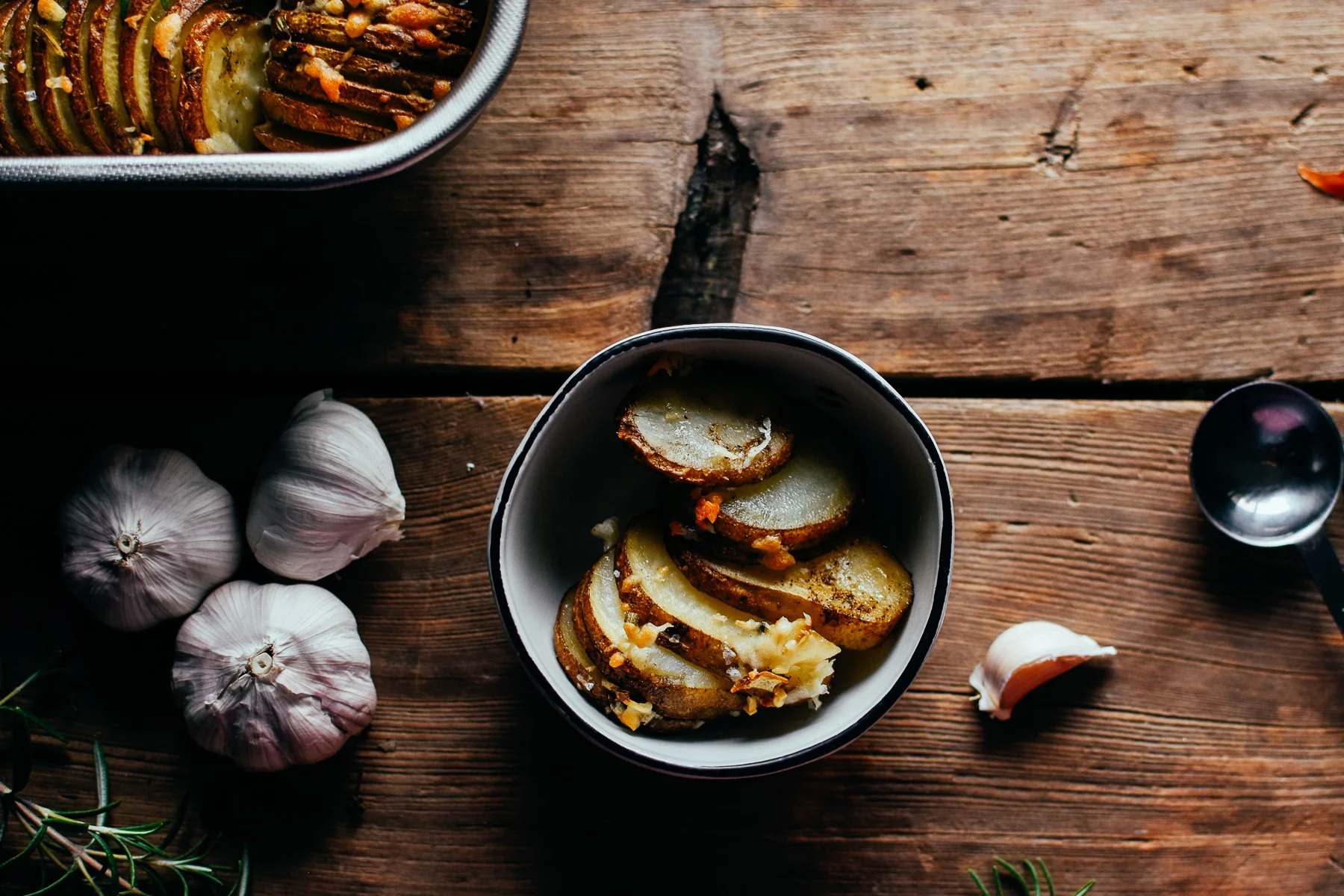 rosemary garlic parmesan potatoes — the farmer's daughter let's bake