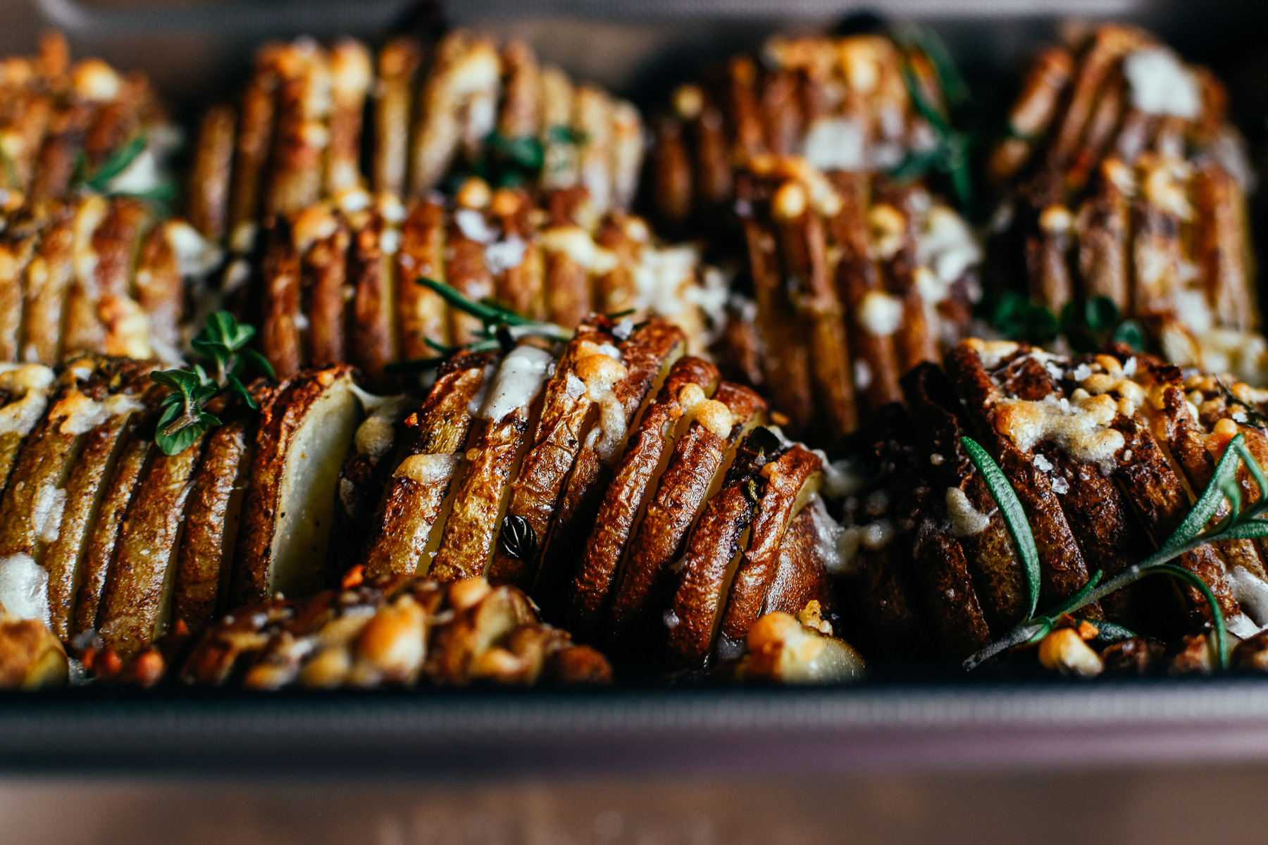 rosemary garlic parmesan potatoes — the farmer's daughter let's bake