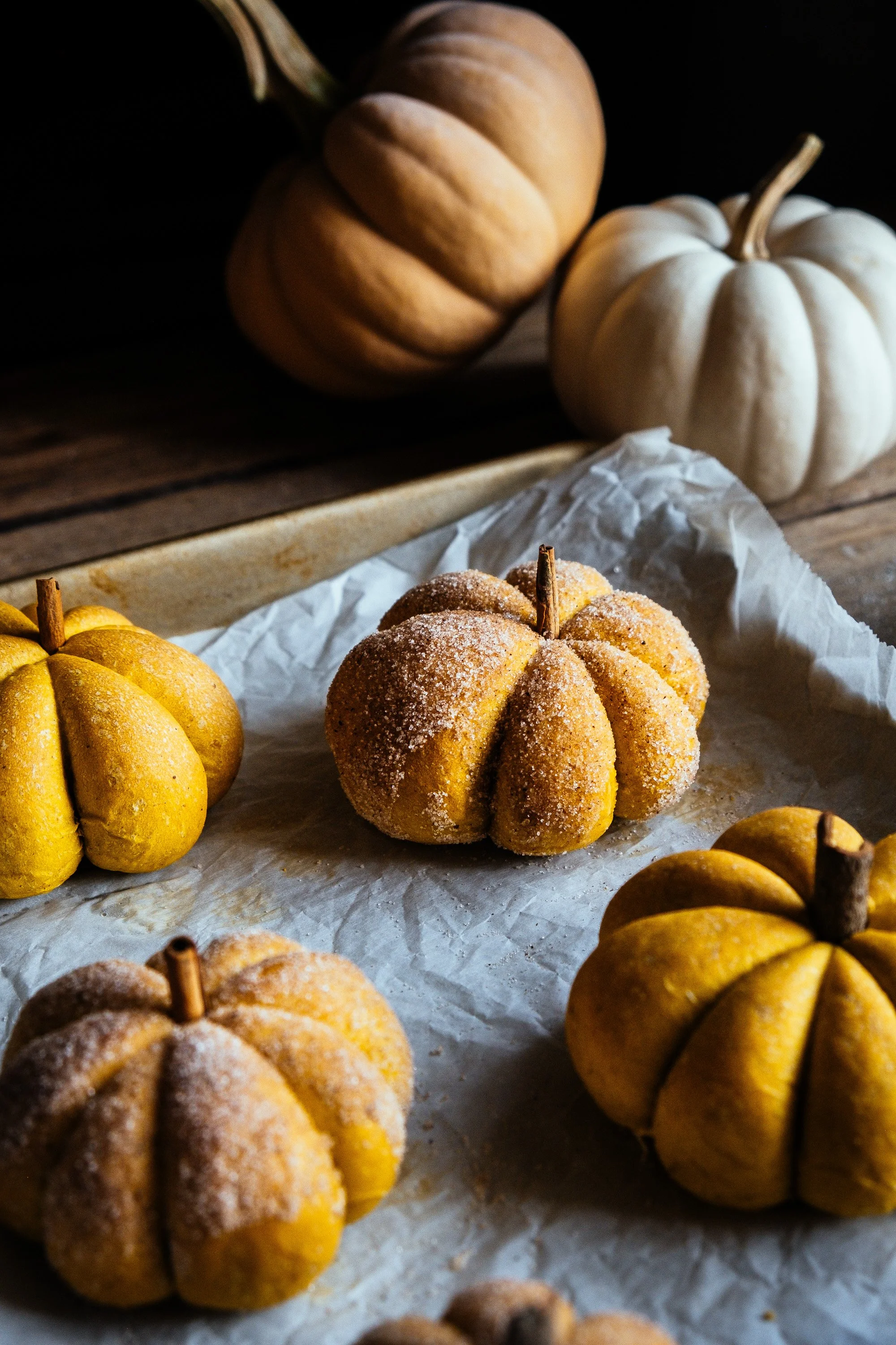 pumpkin shaped buns (and cinnamon buns) — the farmer's daughter let's