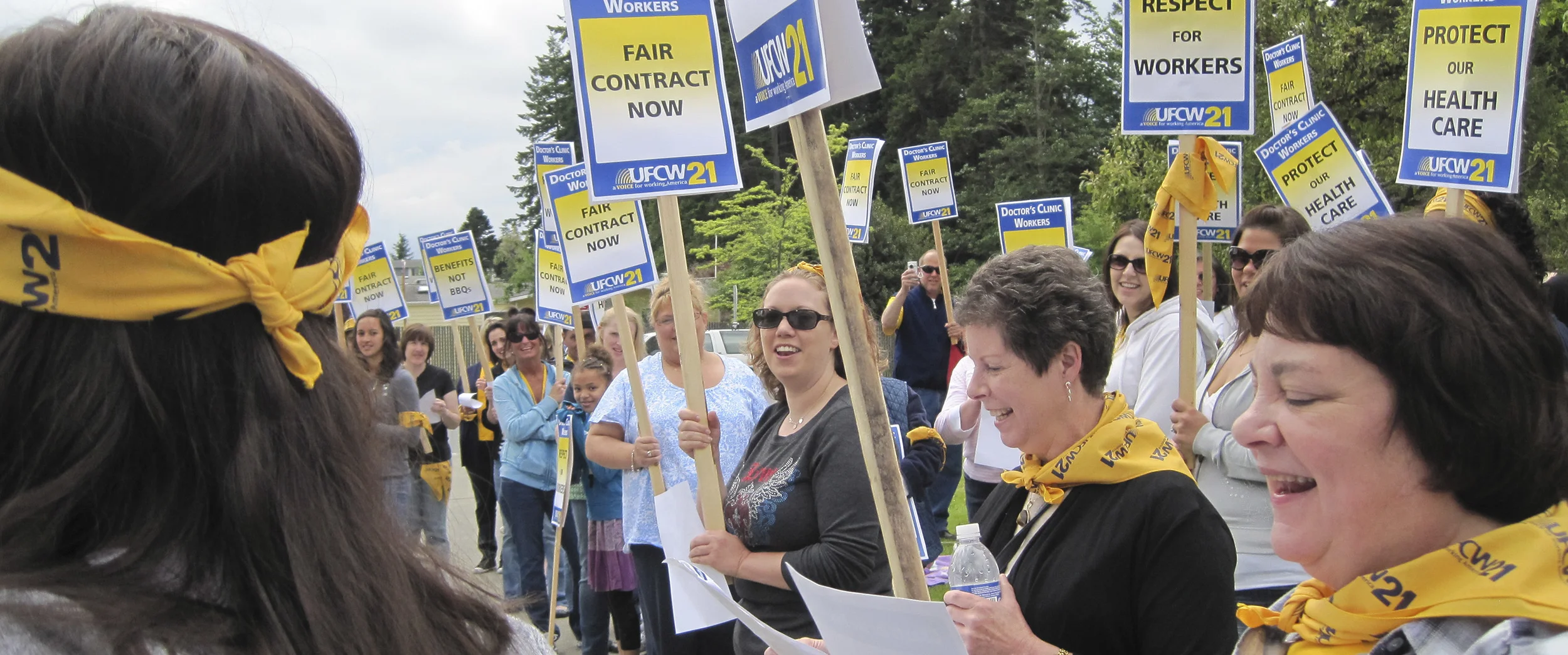 Banner picket.jpg