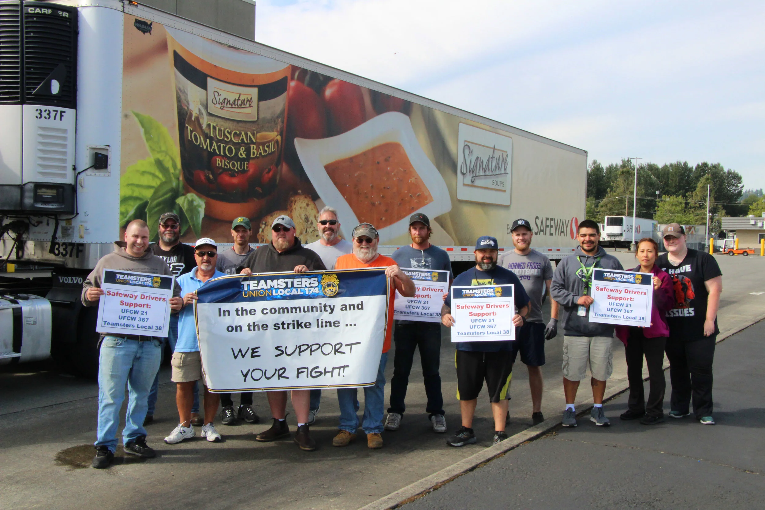 Teamsters 174 stands in solidarity with Puget Sound grocery store workers