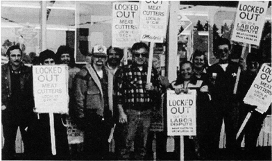 1983 picketers at Albertson's Lake Forest Park store.png