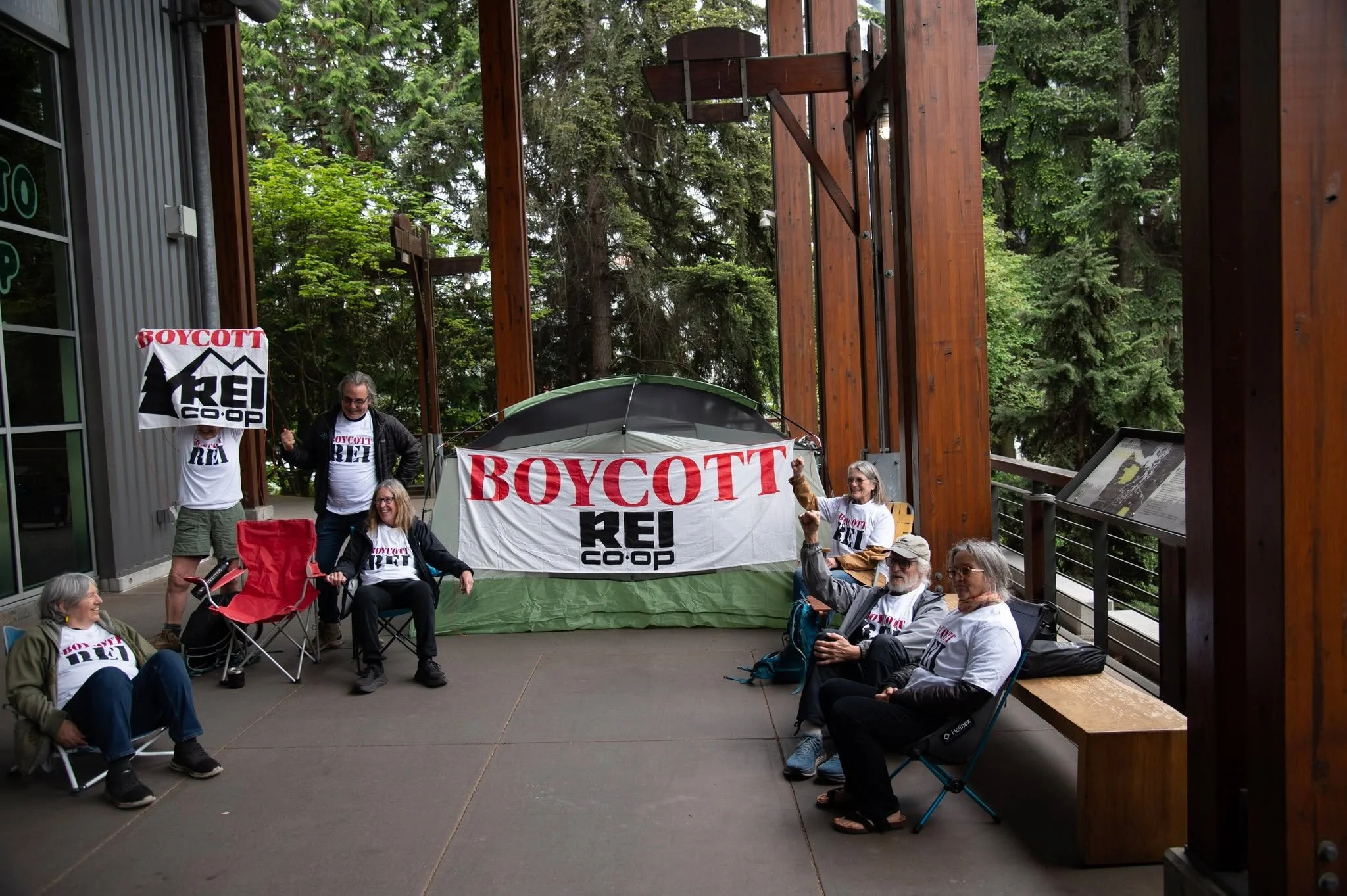 BOYCOTT REI's Anniversary Sale!

REI co-op member Stephanie Miller and several other co-op members staged a camp-in today to support @reiunion workers in their call to boycott @REI's Anniversary Sale, which runs until May 25. 

REI has waged a relent