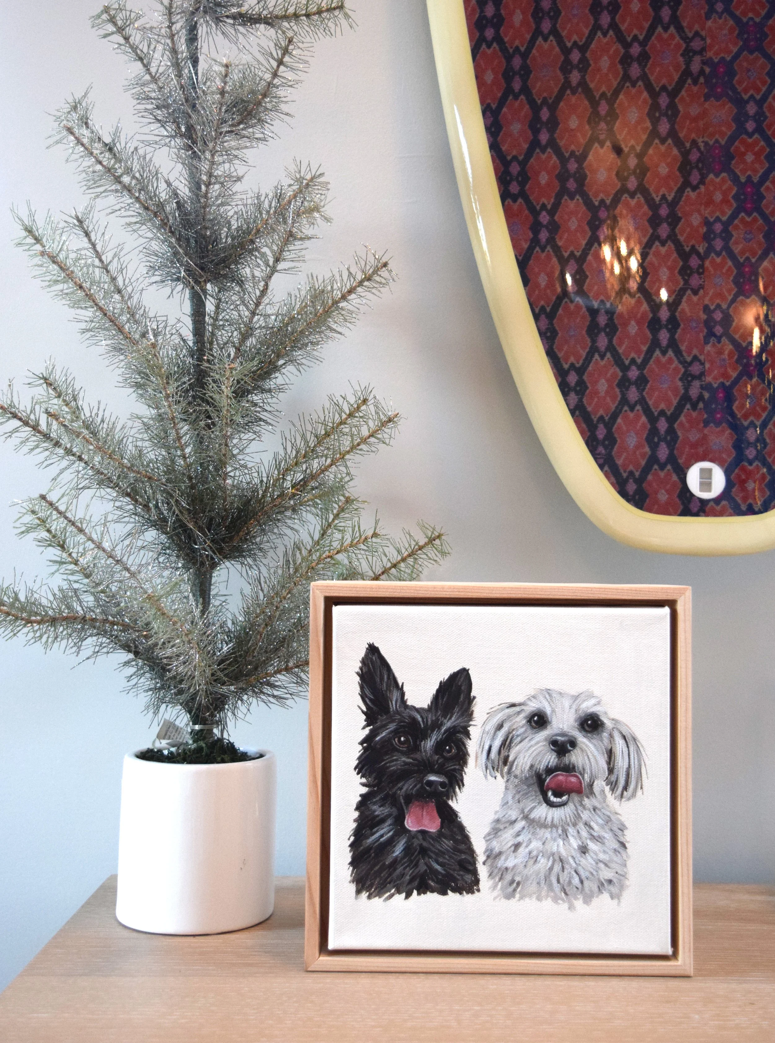 49_Dec2022_DogPortrait_ChristmasTree.jpg