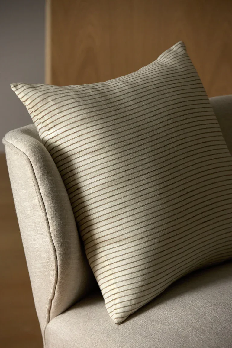 241051_Striped_Throw_Pillow_CEDB0083_SandalwoodCoconut_VignetteDetail_0267_medium_1.webp