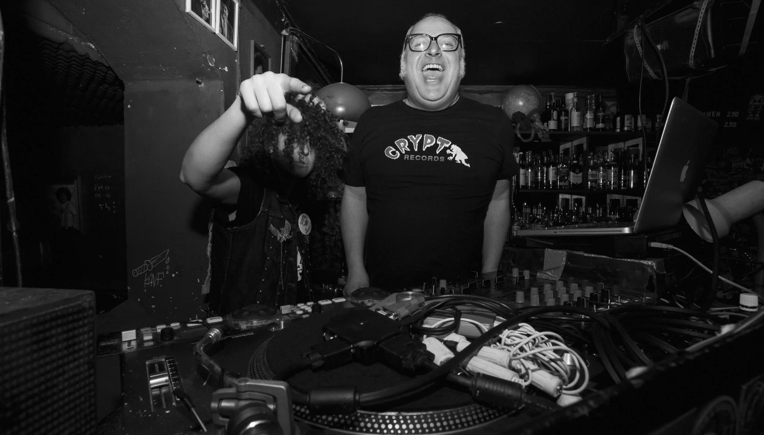 alana dj 2.JPG
