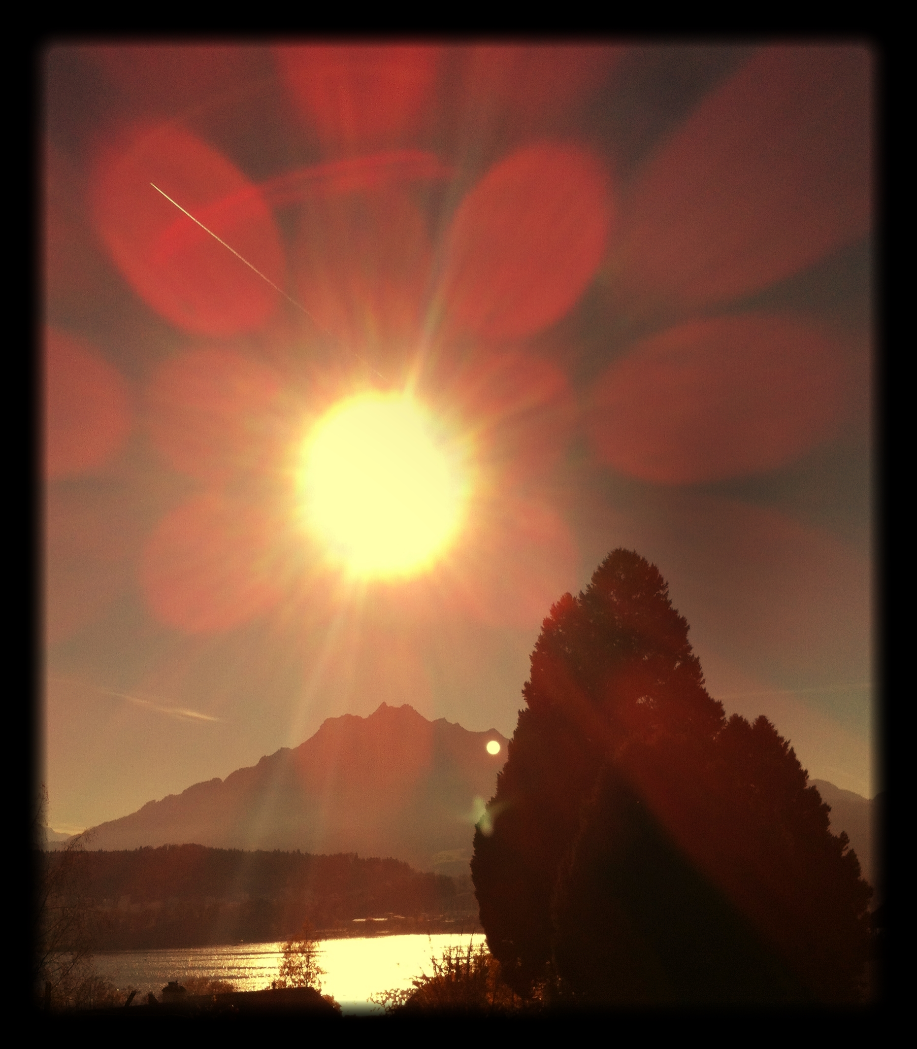 Mount_Pilatus_on_Lake_Luzern_in_sunshine