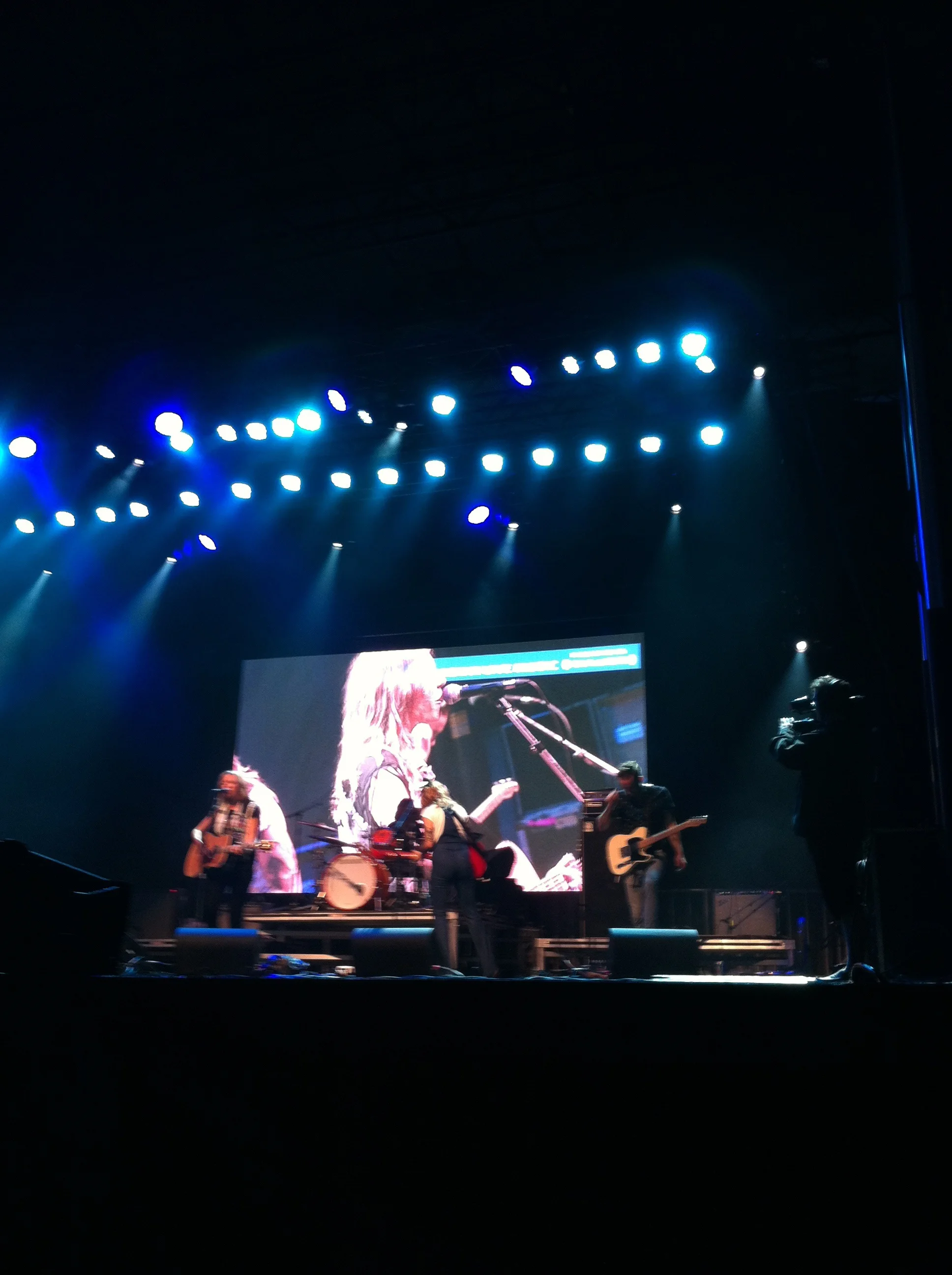 Amanda Rheaume ROCKIN' it in the rain
