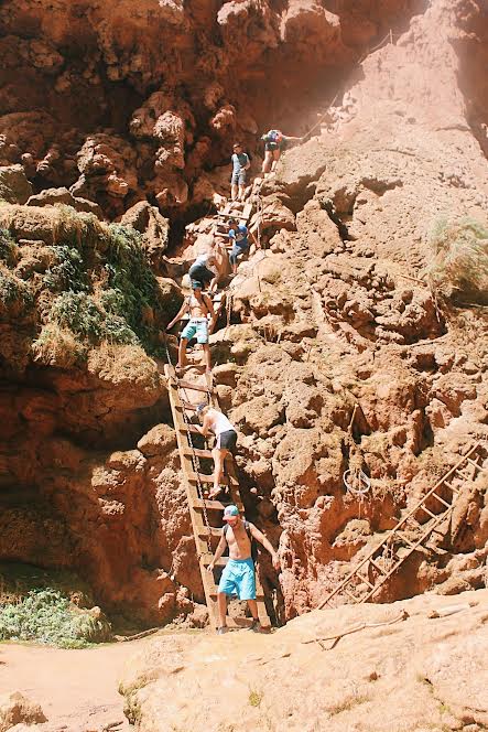 Hike down to Havasu