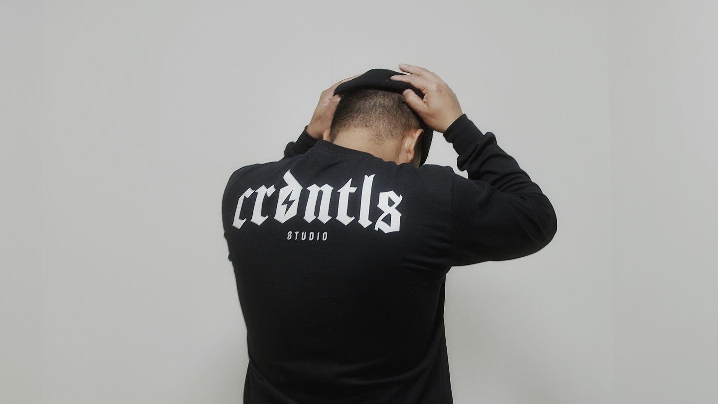 @crdntls_ with that fitted long sleeve. Hit his DM to cop one 🤘🏼Ham sent you #crdntls #longsleeve #bw